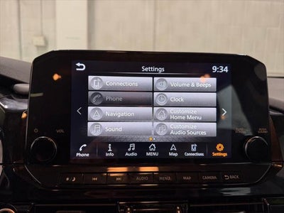 2023 Nissan Pathfinder SL 4WD