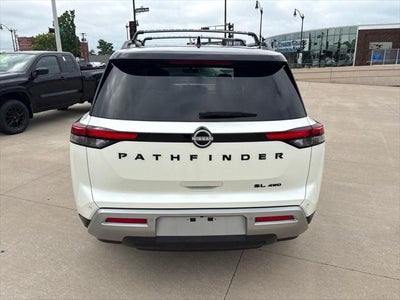 2023 Nissan Pathfinder SL 4WD