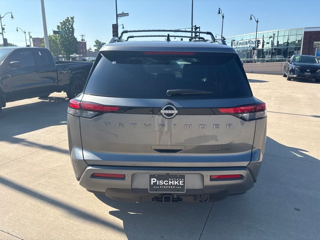 2026 Nissan Pathfinder SL