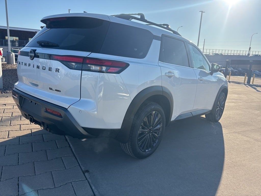 2026 Nissan Pathfinder SL
