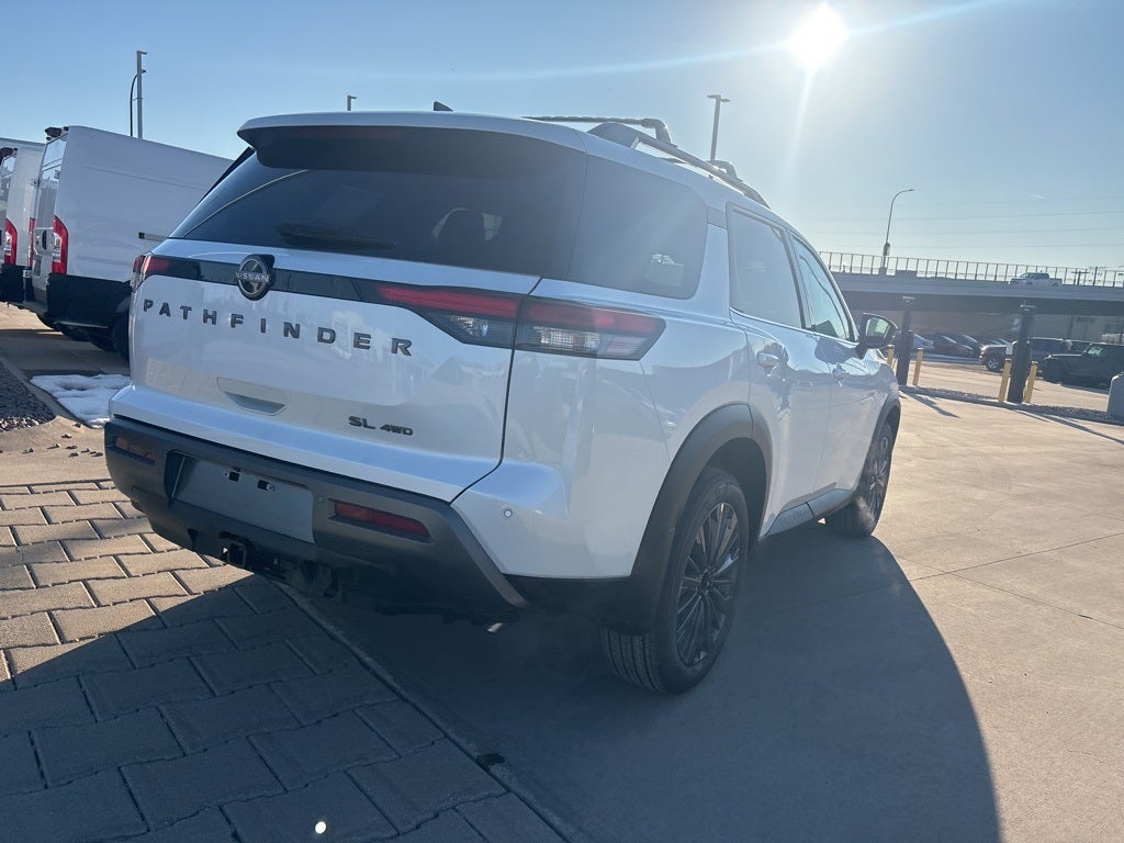 2026 Nissan Pathfinder SL