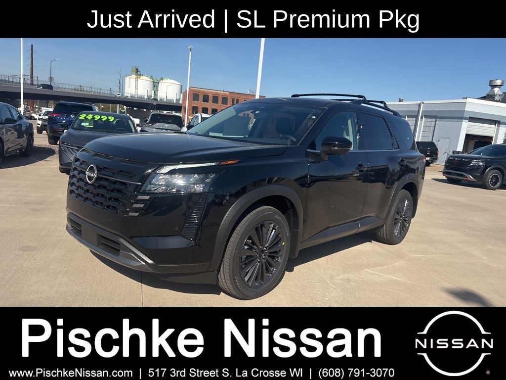 2026 Nissan Pathfinder SL 4WD's photo