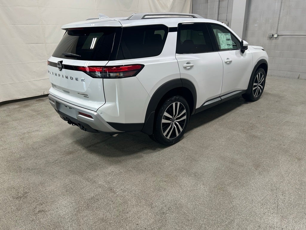 2025 Nissan Pathfinder Platinum