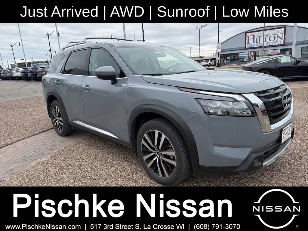 2025 Nissan Pathfinder Platinum