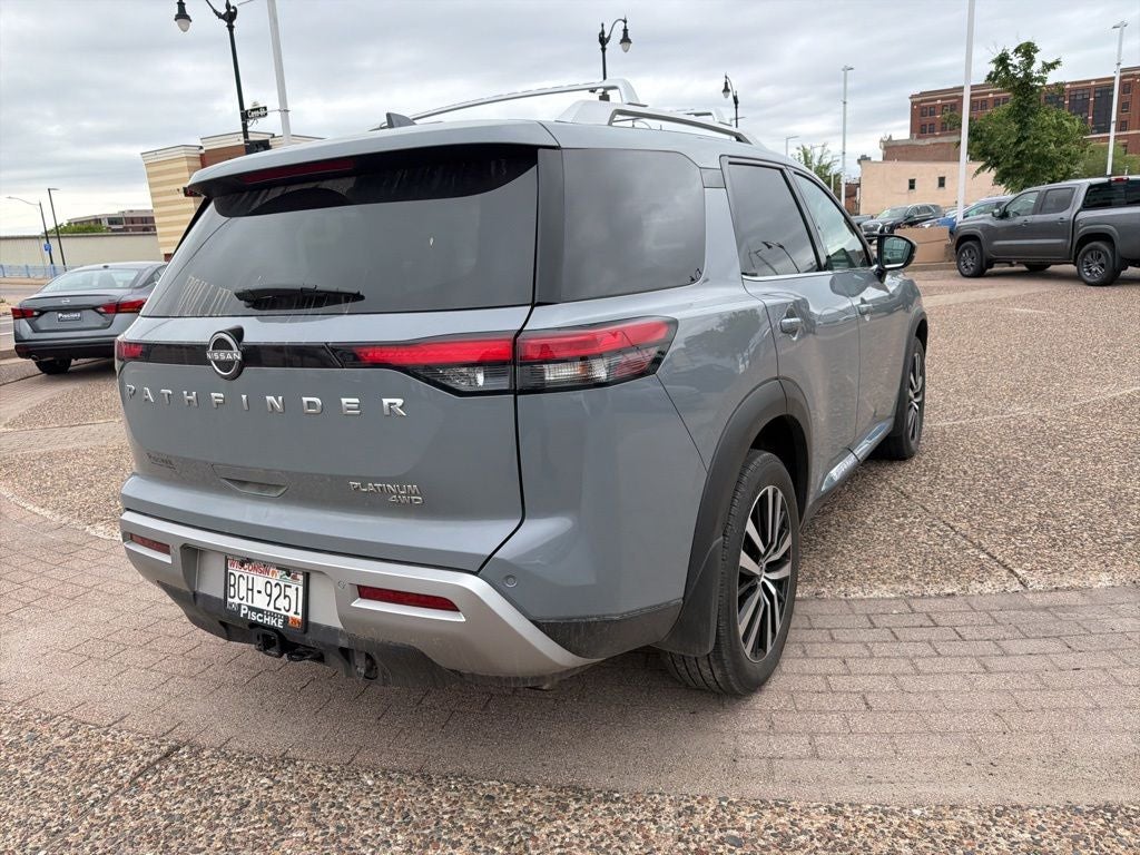 2025 Nissan Pathfinder Platinum