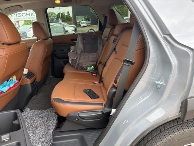 2025 Nissan Pathfinder Platinum 4WD