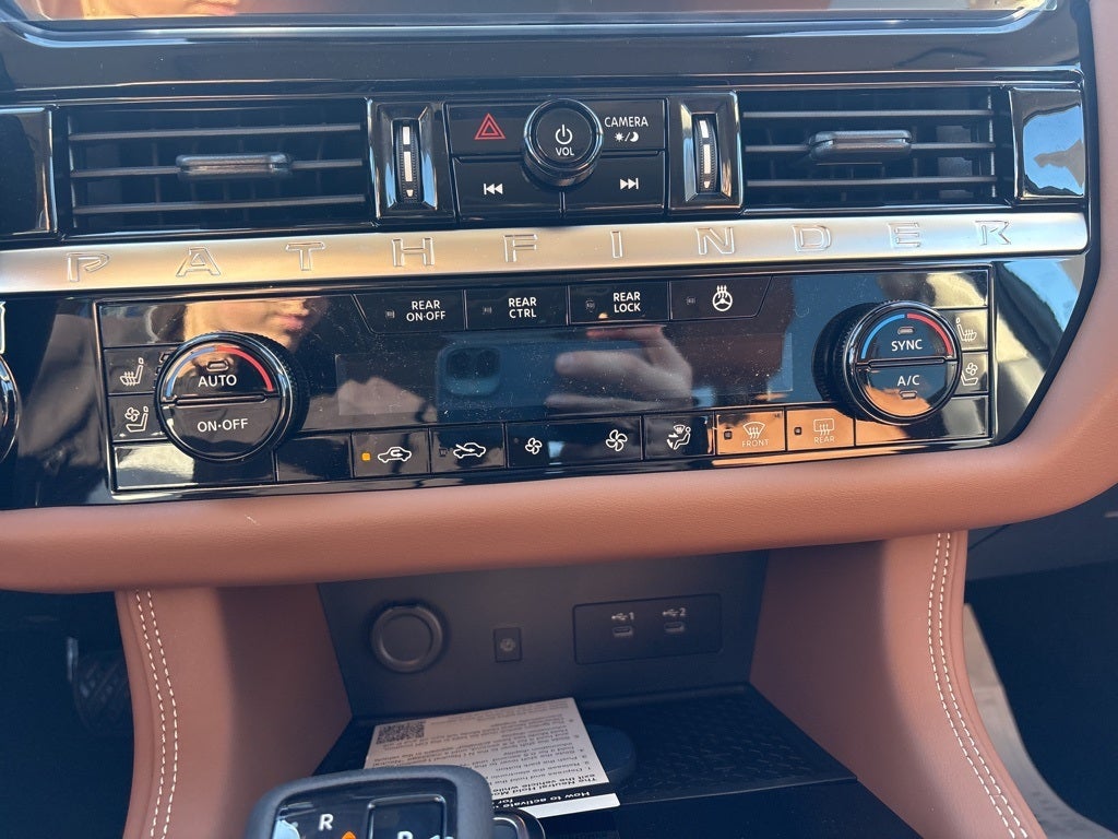 2026 Nissan Pathfinder Platinum