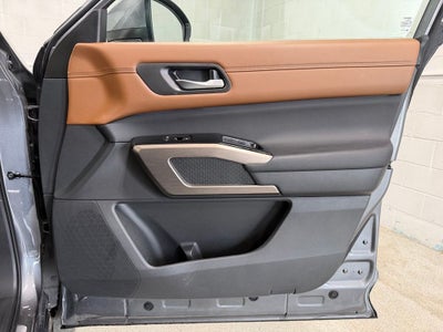 2025 Nissan Pathfinder Platinum 4WD