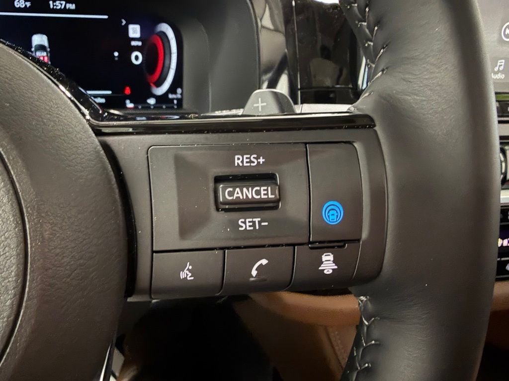 2025 Nissan Pathfinder Platinum 4WD