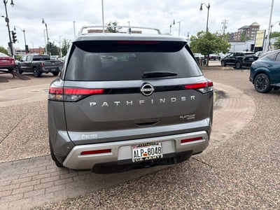 2025 Nissan Pathfinder Platinum