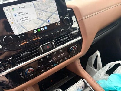 2025 Nissan Pathfinder Platinum 4WD
