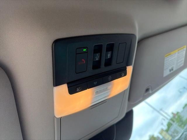 2025 Nissan Pathfinder Platinum 4WD