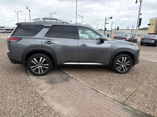 2025 Nissan Pathfinder Platinum 4WD