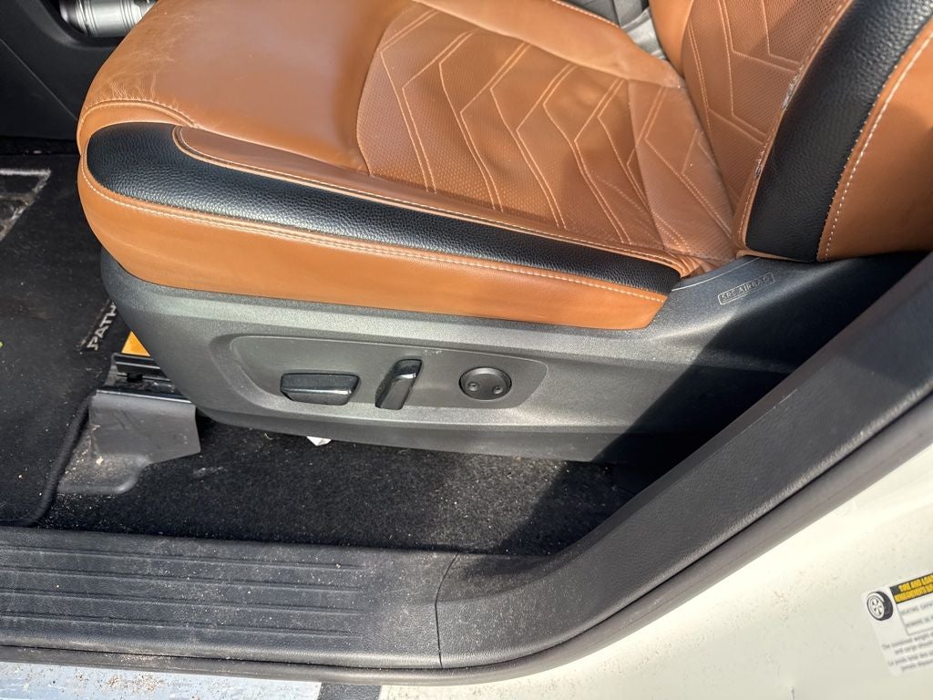 2022 Nissan Pathfinder Platinum 4WD