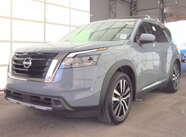 2023 Nissan Pathfinder Platinum 4WD