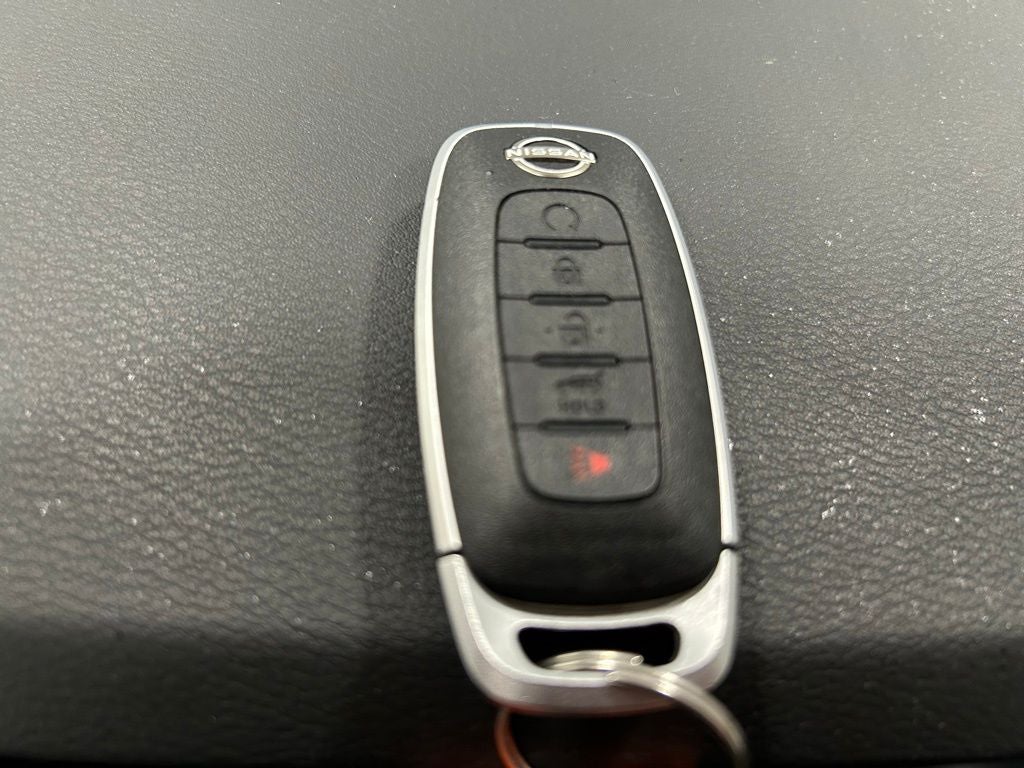 2023 Nissan Pathfinder Platinum 4WD