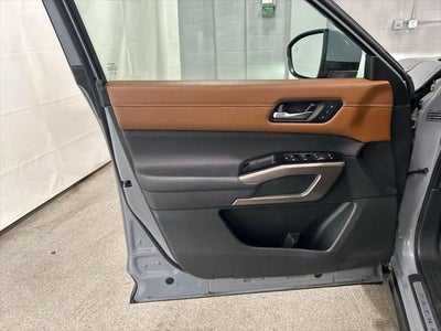 2023 Nissan Pathfinder Platinum 4WD