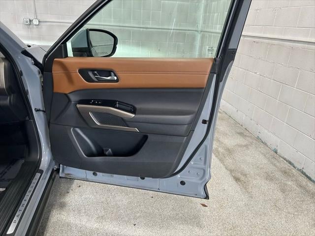 2023 Nissan Pathfinder Platinum 4WD