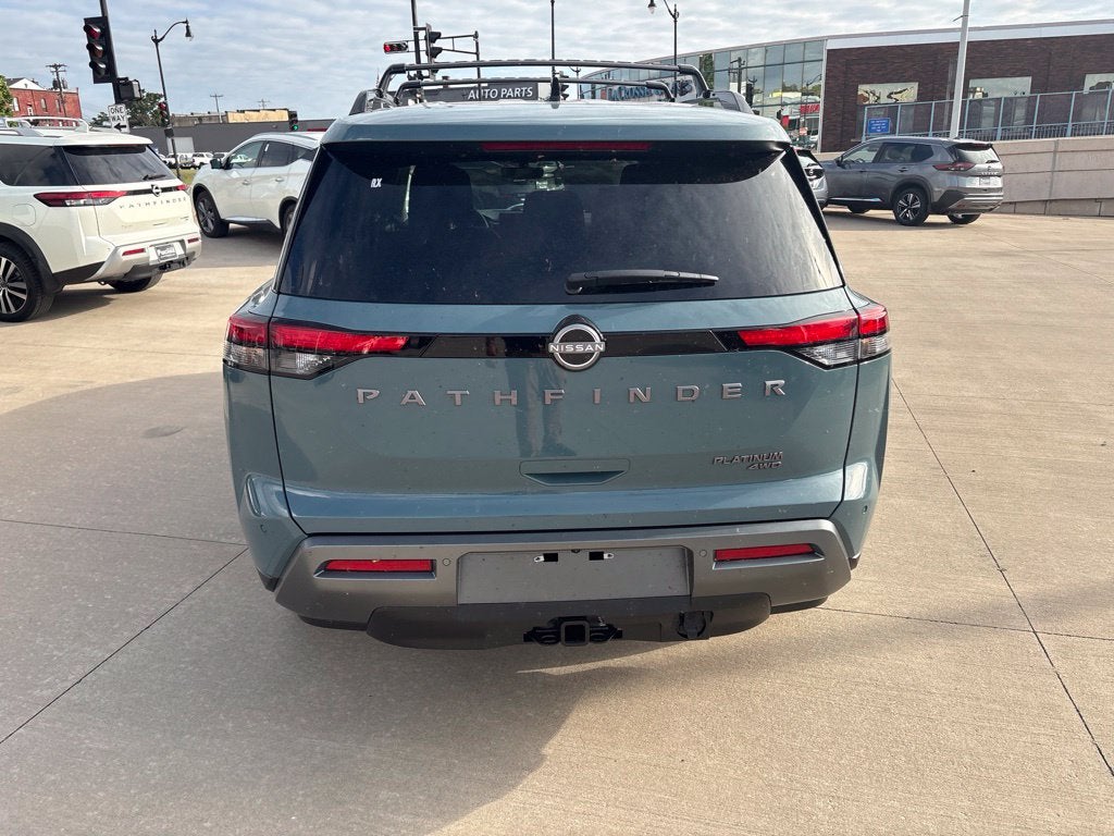 2026 Nissan Pathfinder Platinum