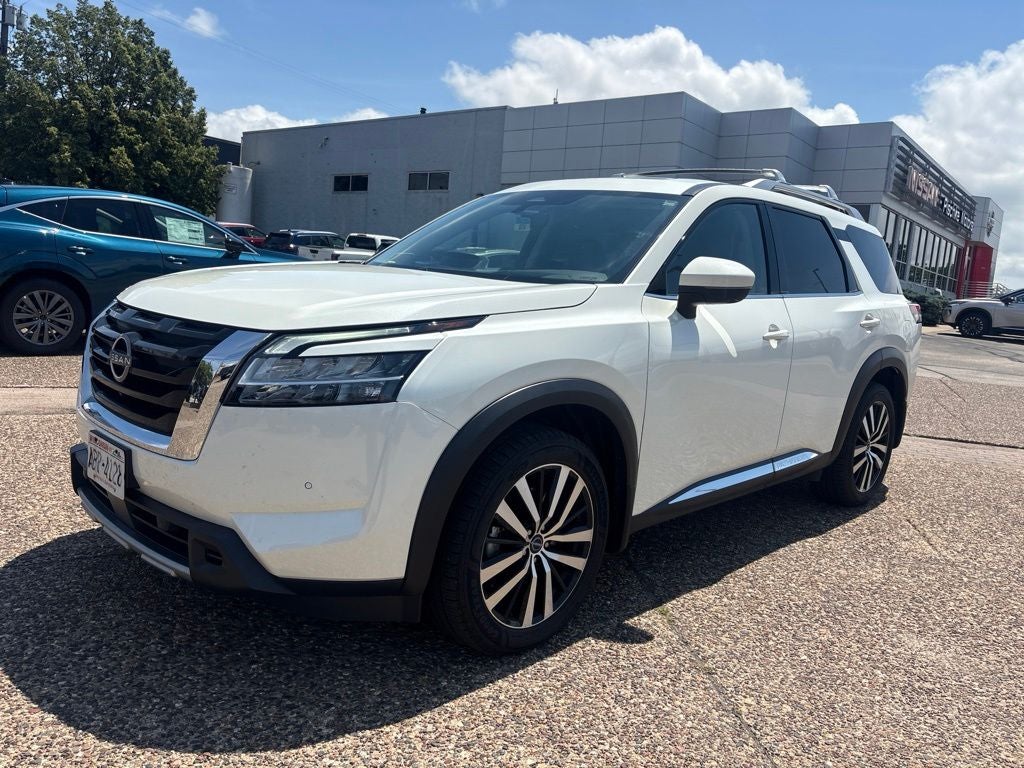 2023 Nissan Pathfinder Platinum 4WD