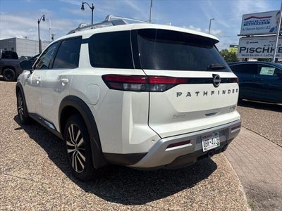 2023 Nissan Pathfinder Platinum 4WD