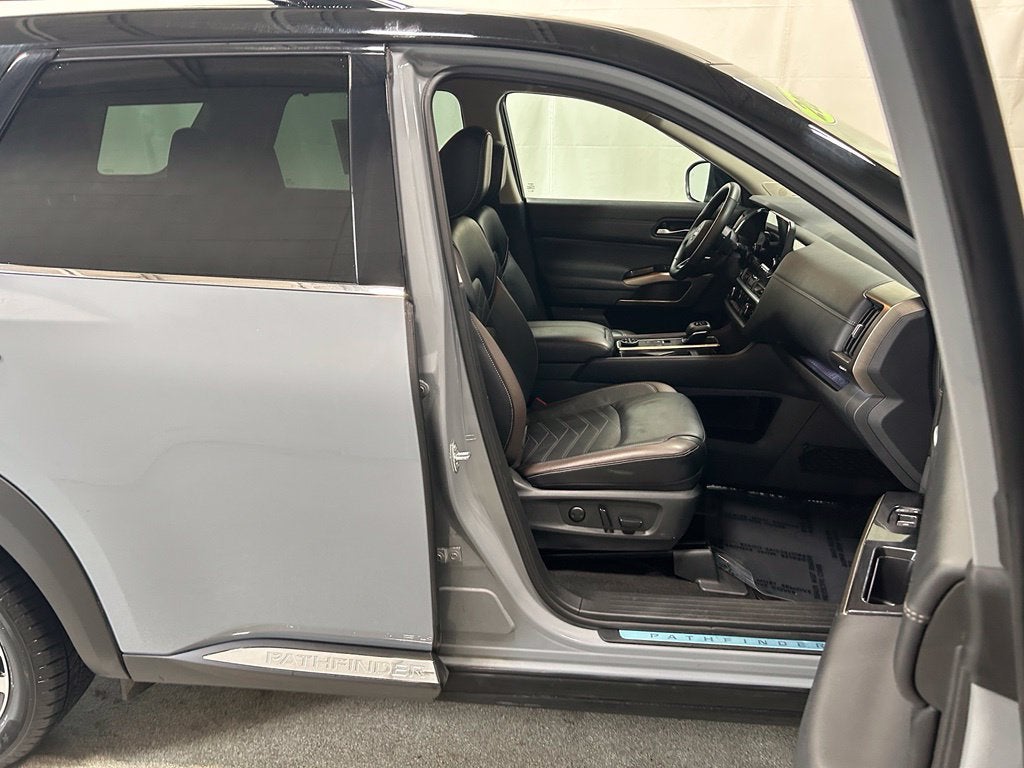 2024 Nissan Pathfinder Platinum 4WD