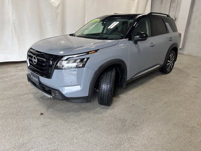 2024 Nissan Pathfinder Platinum 4WD
