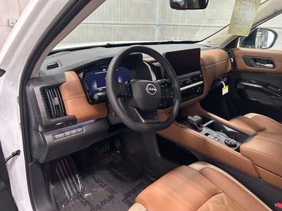 2026 Nissan Pathfinder Platinum
