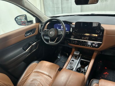 2023 Nissan Pathfinder Platinum 4WD