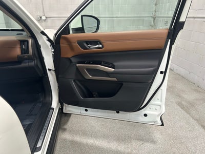 2023 Nissan Pathfinder Platinum 4WD