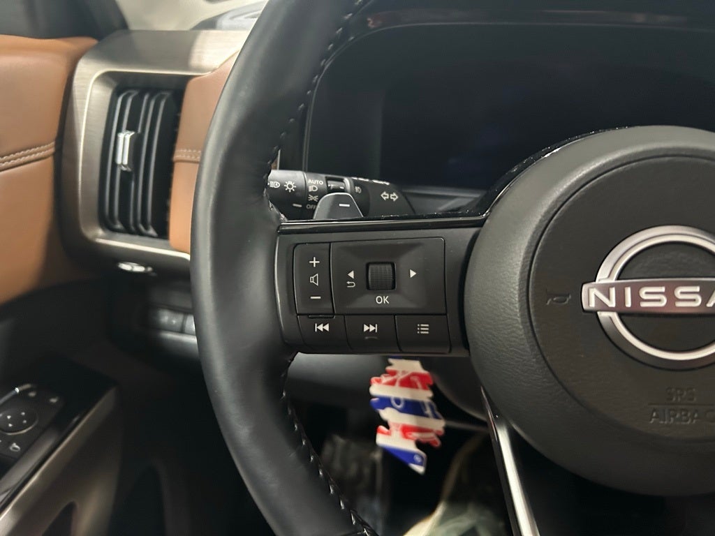 2023 Nissan Pathfinder Platinum 4WD