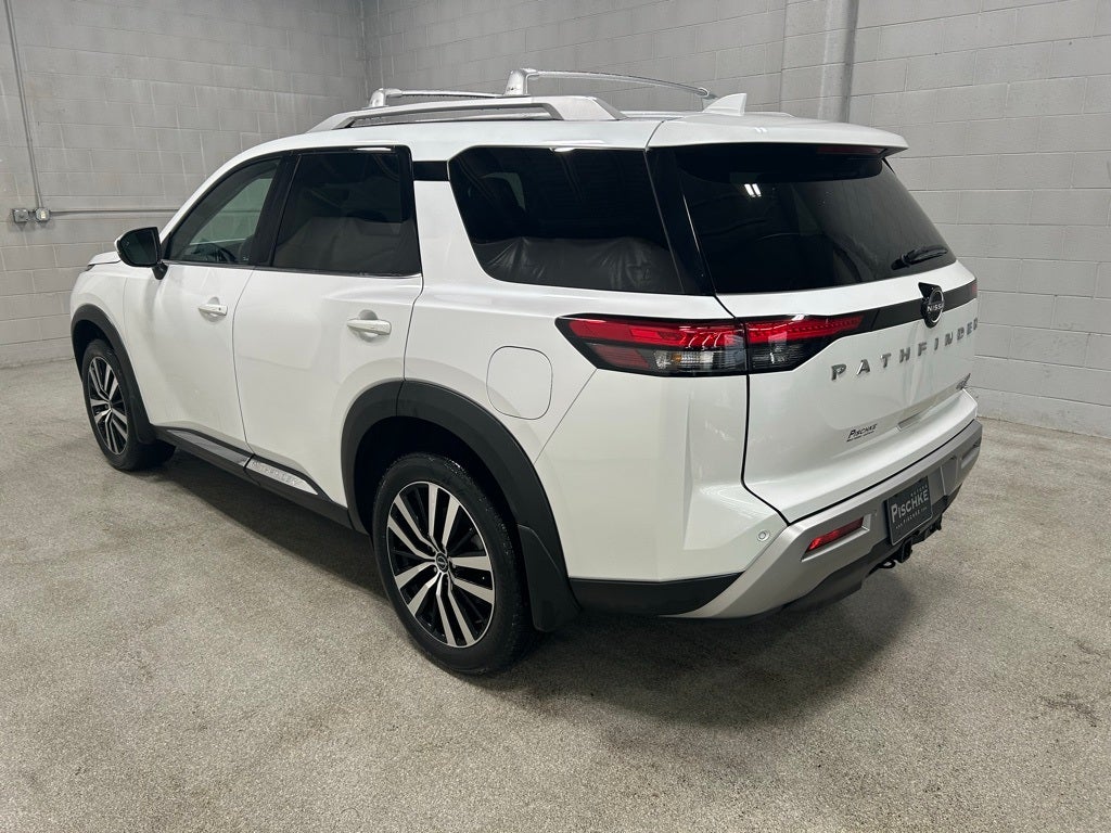 2025 Nissan Pathfinder Platinum 4WD