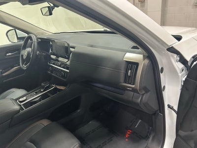 2025 Nissan Pathfinder Platinum 4WD