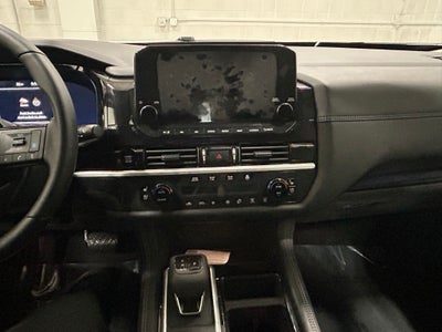 2025 Nissan Pathfinder Platinum 4WD