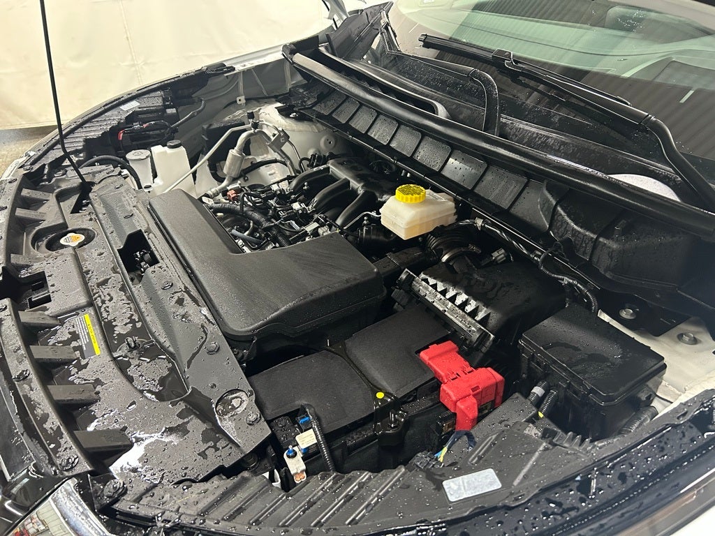 2025 Nissan Pathfinder Platinum 4WD