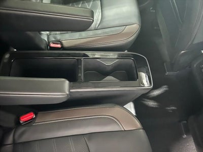2025 Nissan Pathfinder Platinum 4WD