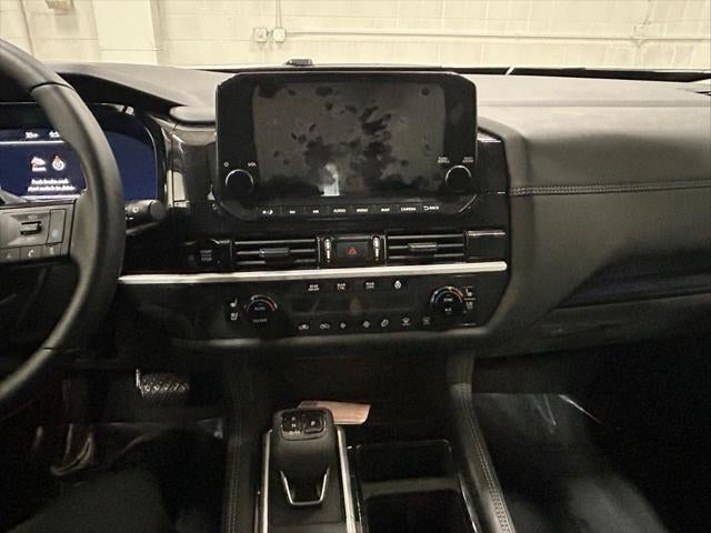 2025 Nissan Pathfinder Platinum 4WD