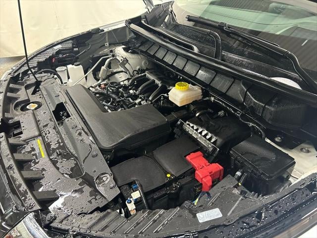 2025 Nissan Pathfinder Platinum 4WD
