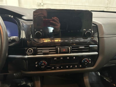 2023 Nissan Pathfinder Platinum 4WD