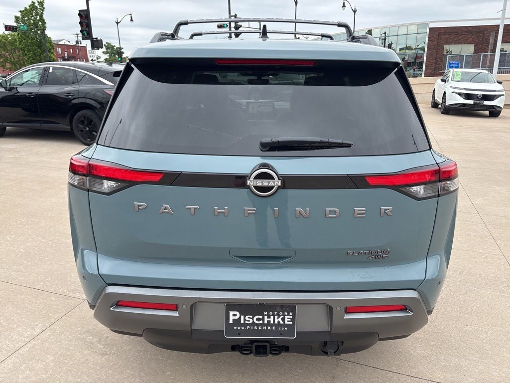 2026 Nissan Pathfinder Platinum