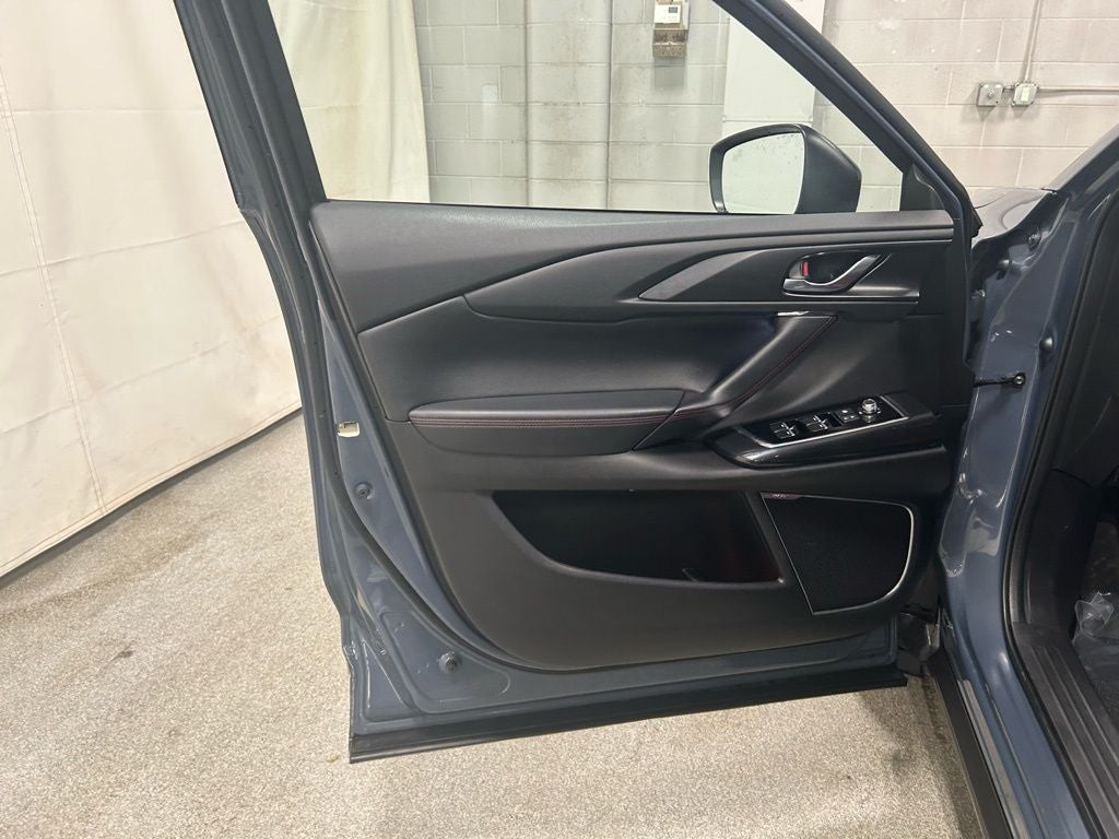 2023 Mazda Mazda CX-9 Carbon Edition