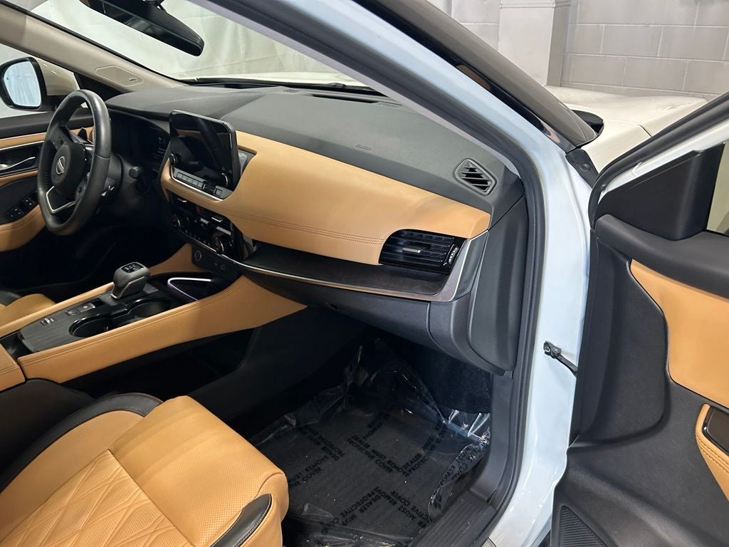 2023 Nissan Rogue Platinum FWD