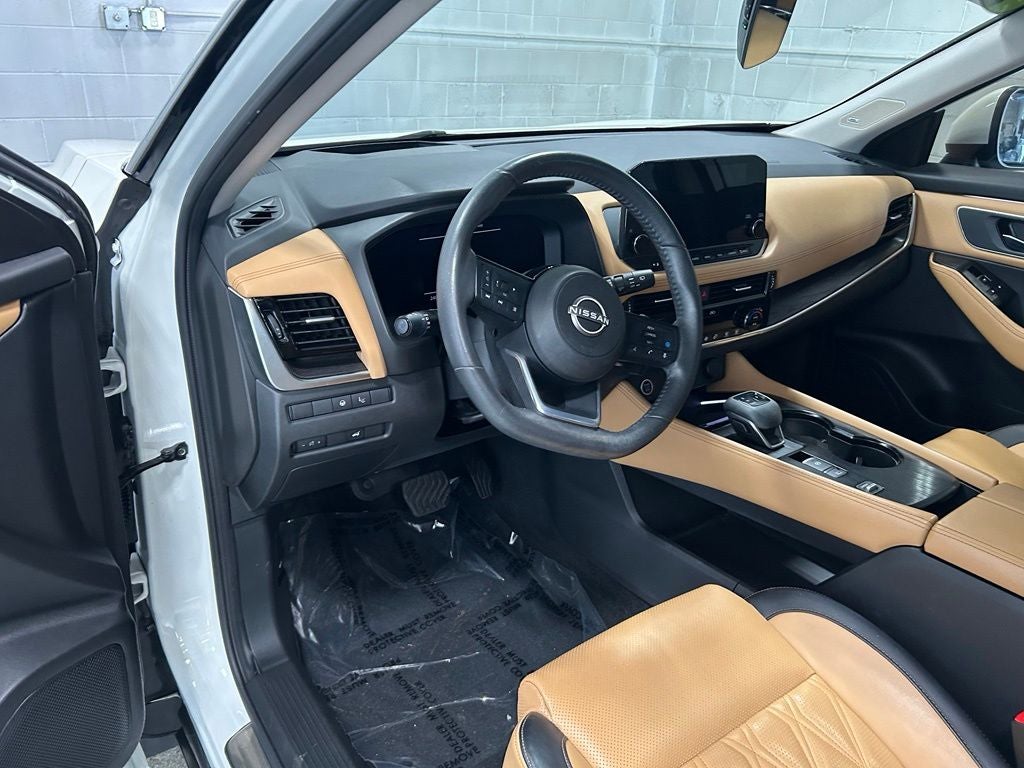 2023 Nissan Rogue Platinum FWD