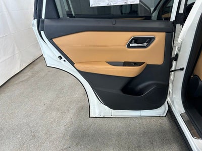 2023 Nissan Rogue Platinum FWD