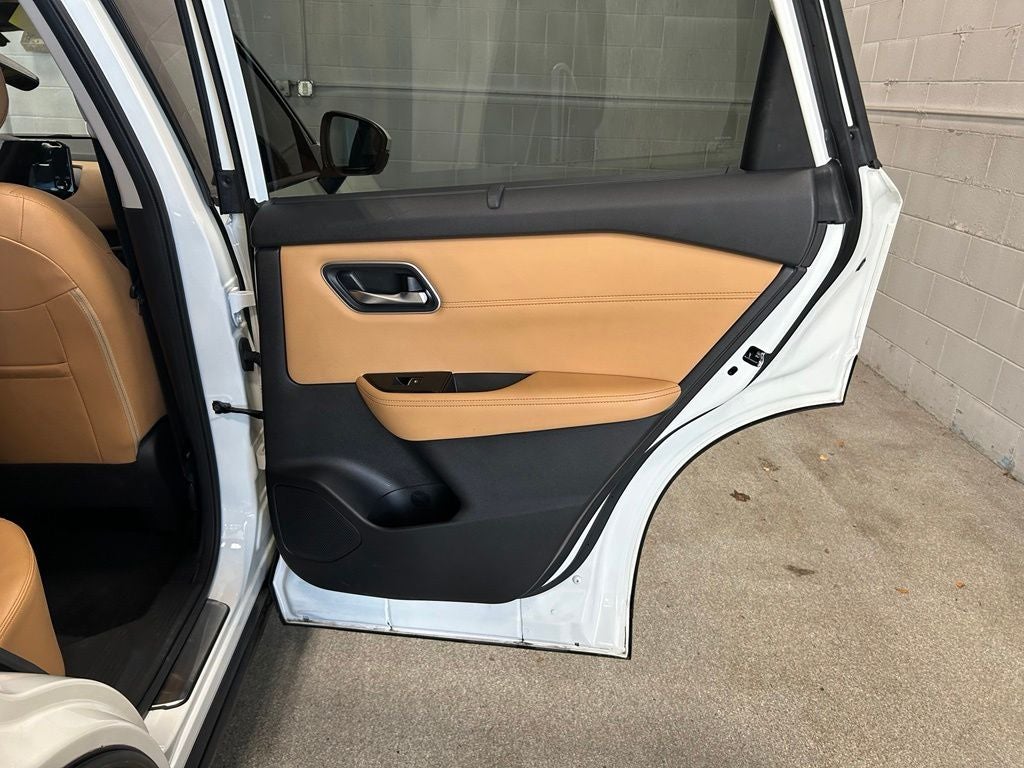 2023 Nissan Rogue Platinum FWD