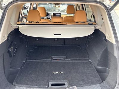2023 Nissan Rogue Platinum FWD
