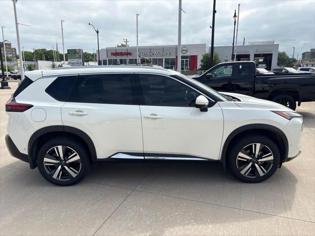 2023 Nissan Rogue Platinum FWD