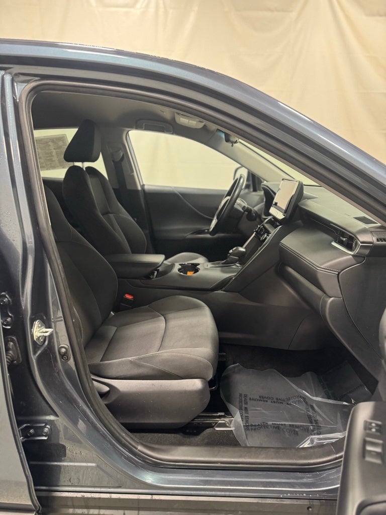 2024 Toyota Venza LE