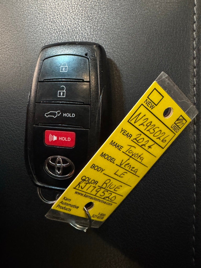 2024 Toyota Venza LE
