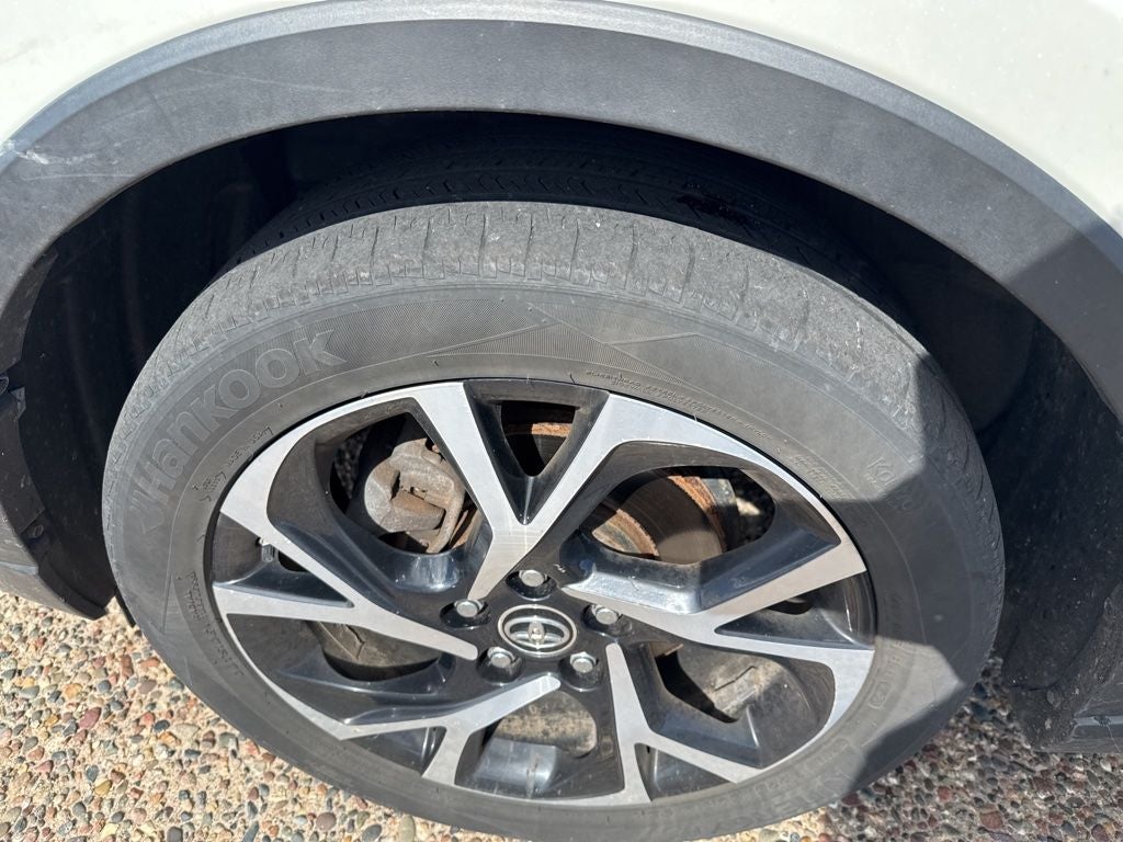 2018 Toyota C-HR XLE Premium